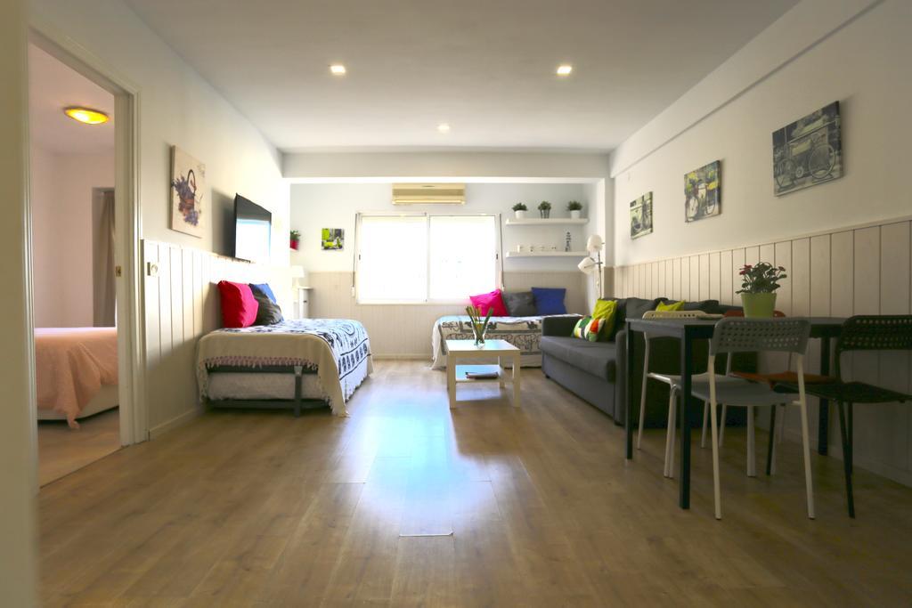 Larios Centro Las Flores Daire Málaga Dış mekan fotoğraf